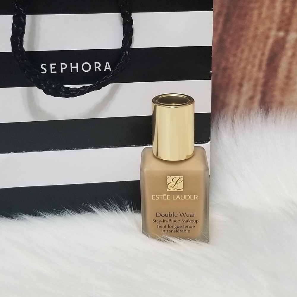 ❌SOLD❌Estee Lauder Double Wear Foundation 3W1